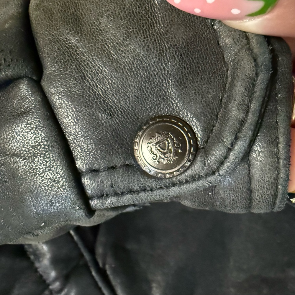 Women's Classic Black Leather Jacket Vintage 80s Made In Canada - Picture 8 of 10